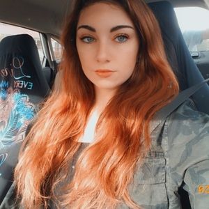 Meet your Posher, Cassondra